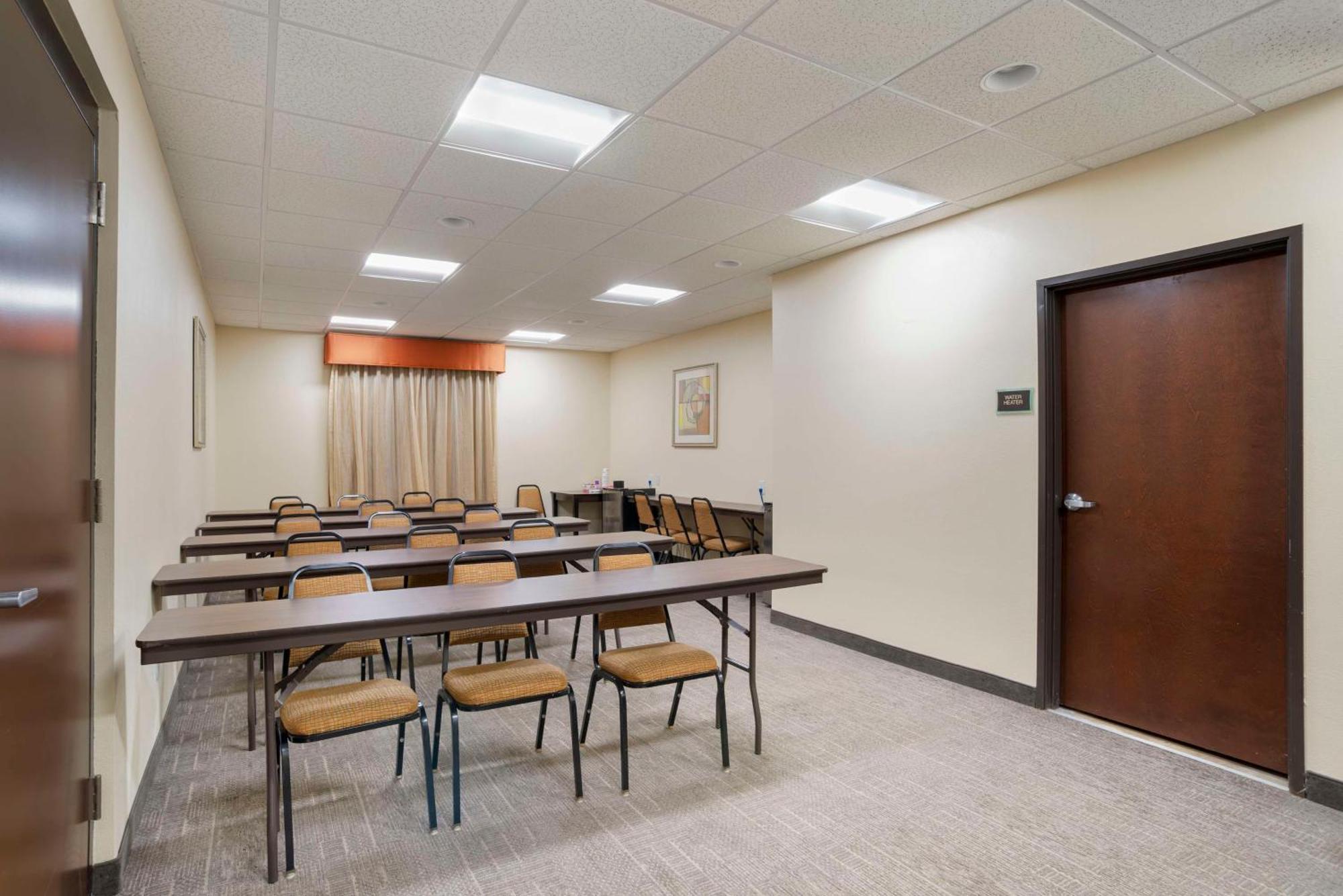 Best Western Plus Flowood Inn & Suites Esterno foto