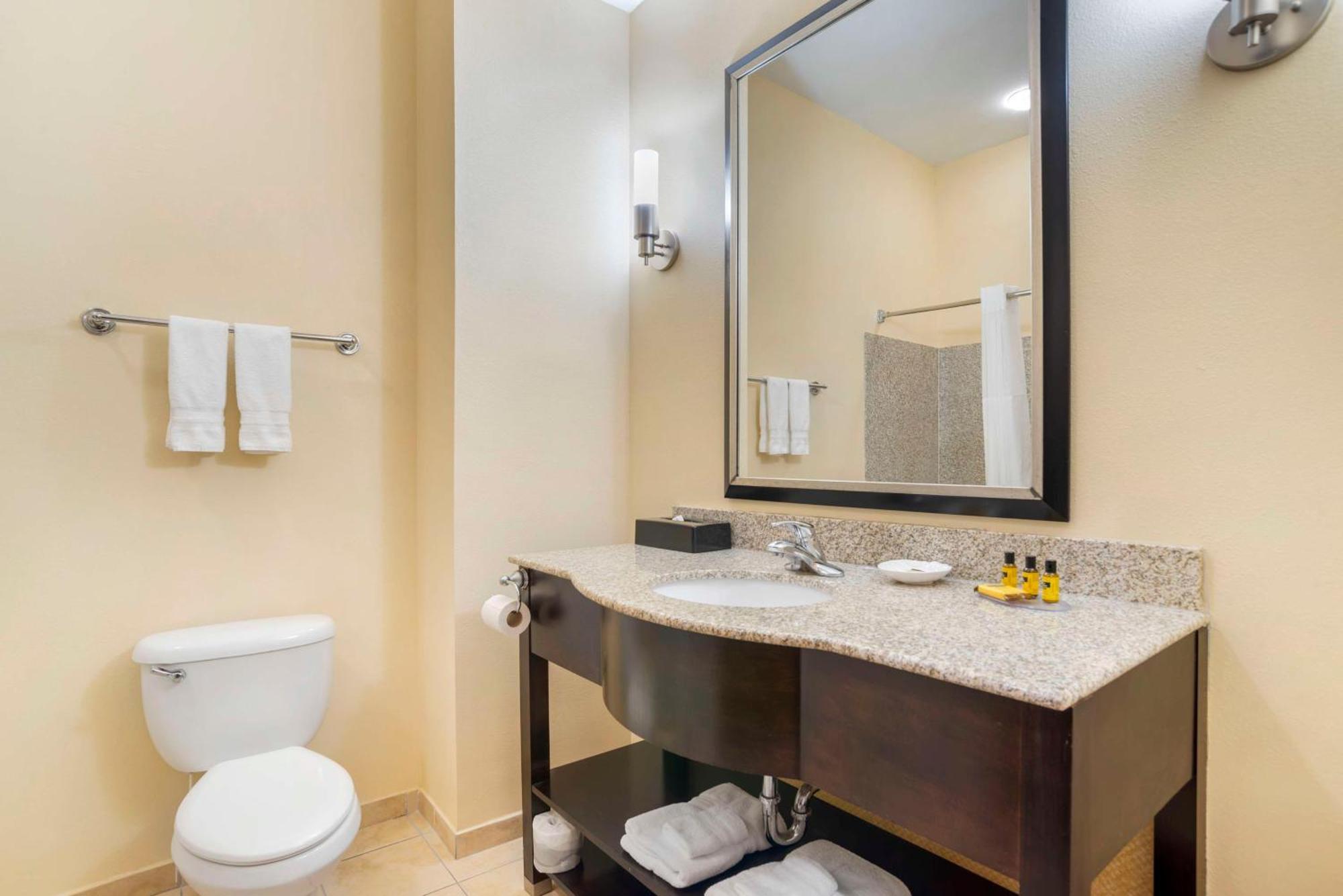 Best Western Plus Flowood Inn & Suites Esterno foto