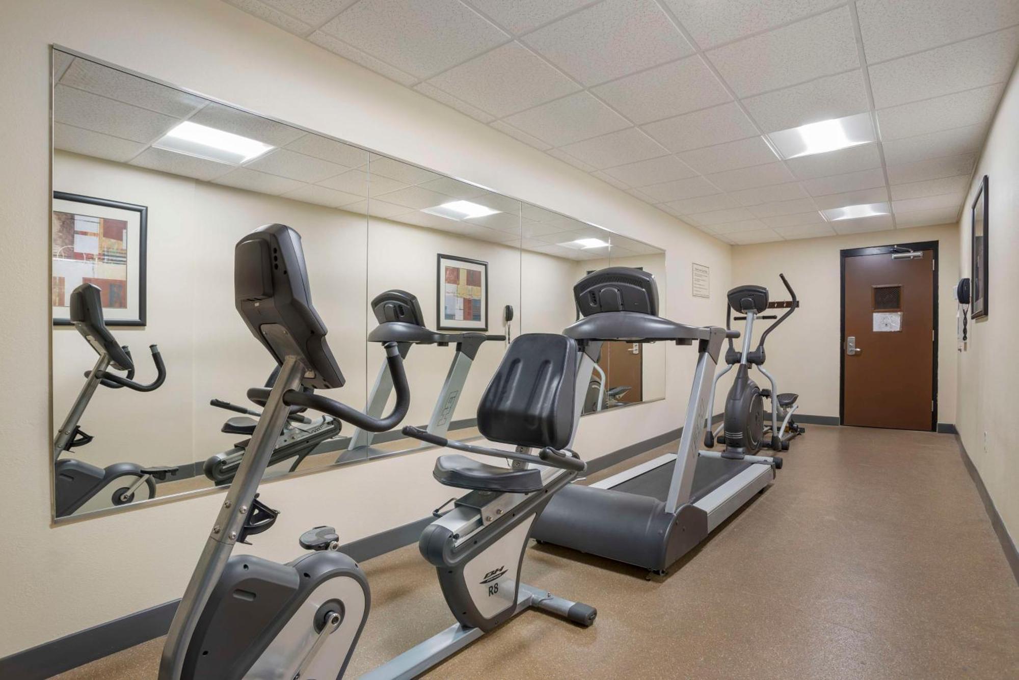 Best Western Plus Flowood Inn & Suites Esterno foto